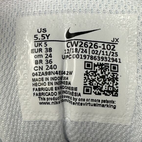 Nike Shox R4 Sneakers GS Sz 5.5Y Womens Sz 7 White Red CW2626-102 Athletic Shoes - Picture 8 of 8